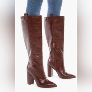 Wren Block Heeled Boot - Size 6
